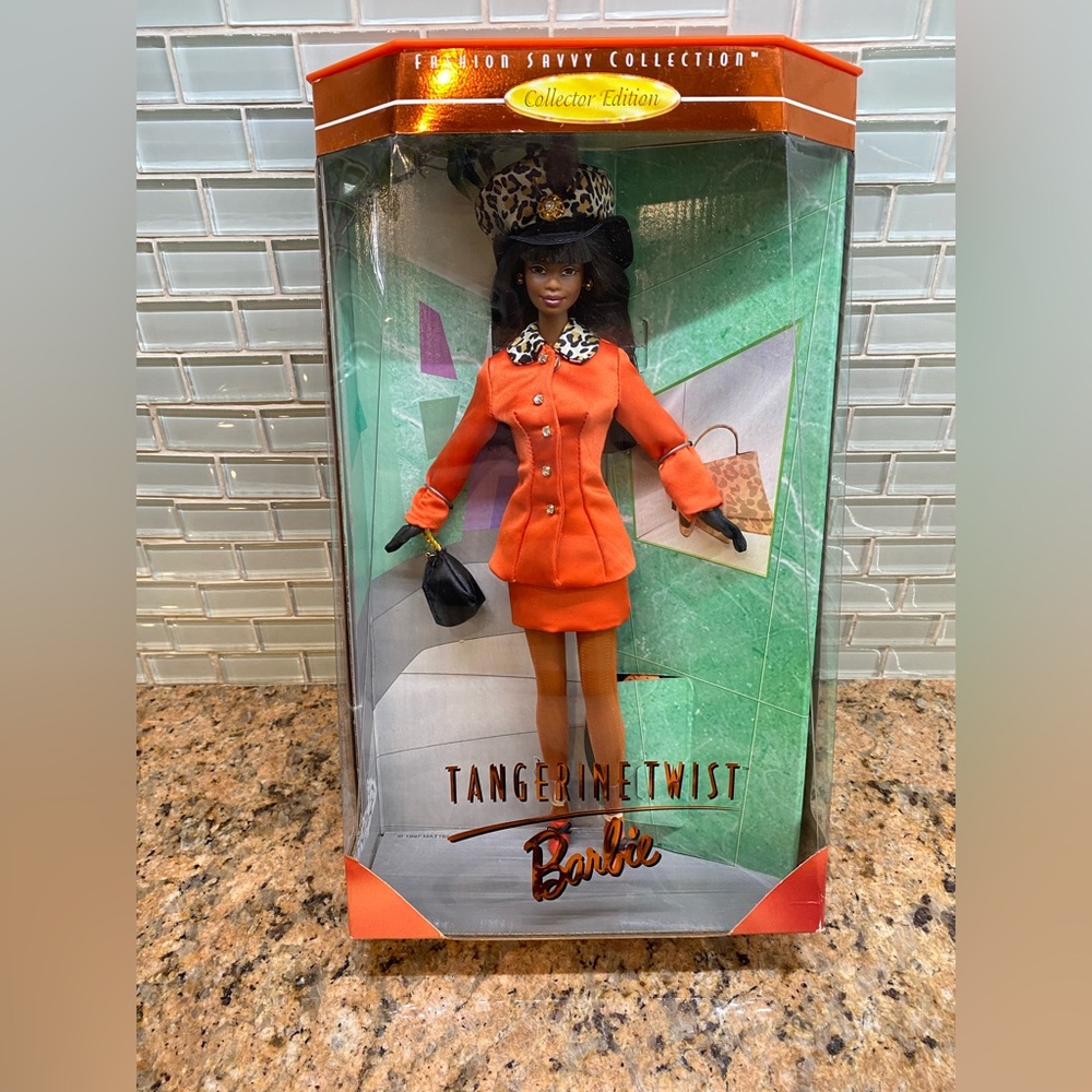 COLLECTOR EDITION 1997 Tangerine Twist Barbie